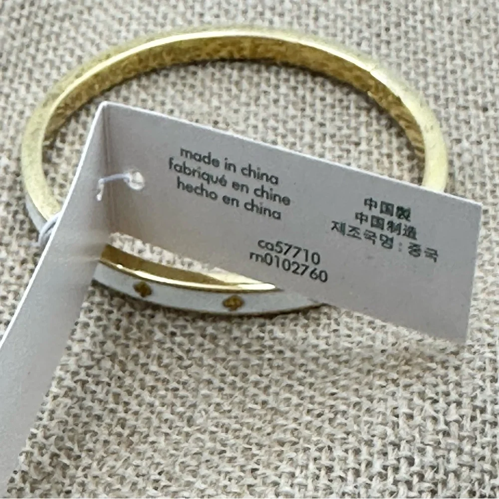 Kate Spade - Spot the Spade White Enamel Hinged Bangle Bracelet - Picture 3 of 6